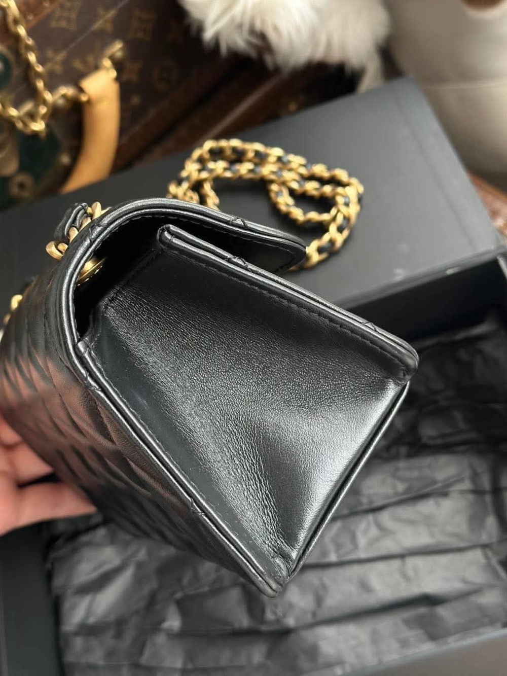 CHANEL Black Quilted Lambskin Chain Wallet with Gold Hardware - Picture 6 of 7